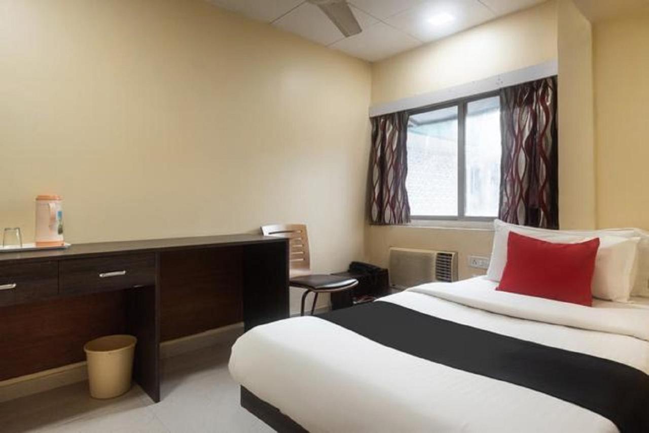 Hotel City Point Dadar Мумбаи Экстерьер фото