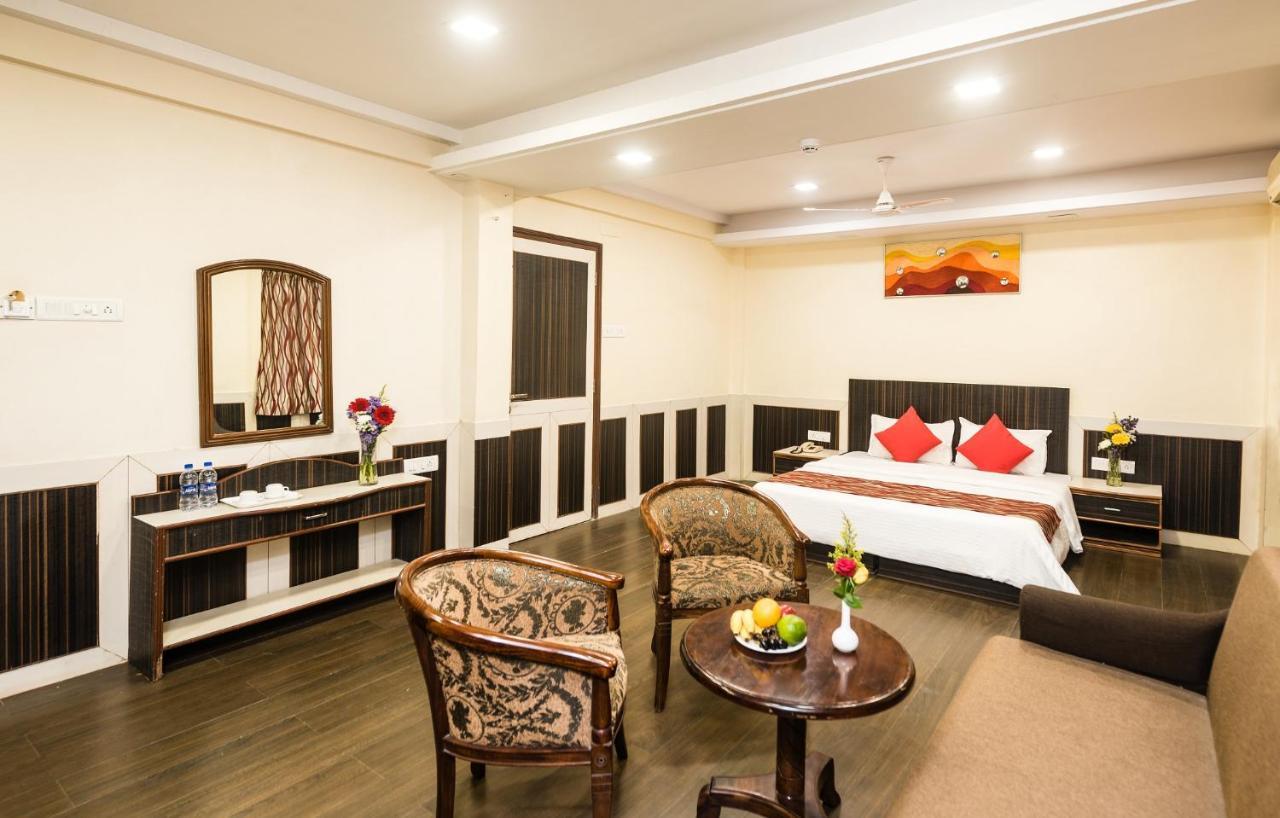Hotel City Point Dadar Мумбаи Экстерьер фото