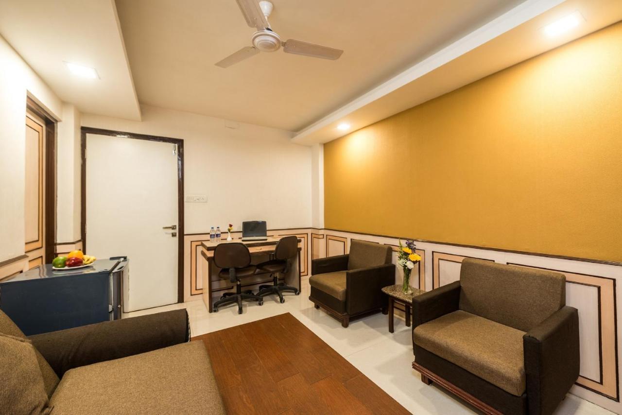 Hotel City Point Dadar Мумбаи Экстерьер фото